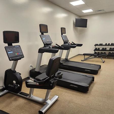 Radisson Hotel Pendleton Airport Экстерьер фото